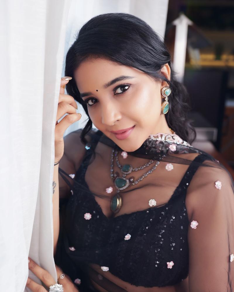 sakshi-agarwal-hot-photos